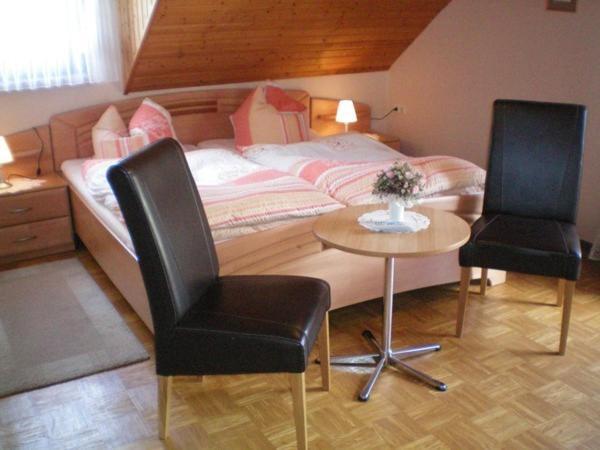 Hôtel Mosel-Gastehaus Kirch à Ernst Chambre photo